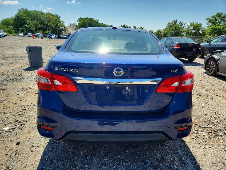 Продажа на аукционе авто 2018 Nissan Sentra, vin: 3N1AB7AP8JL651662, номер лота: 62101446