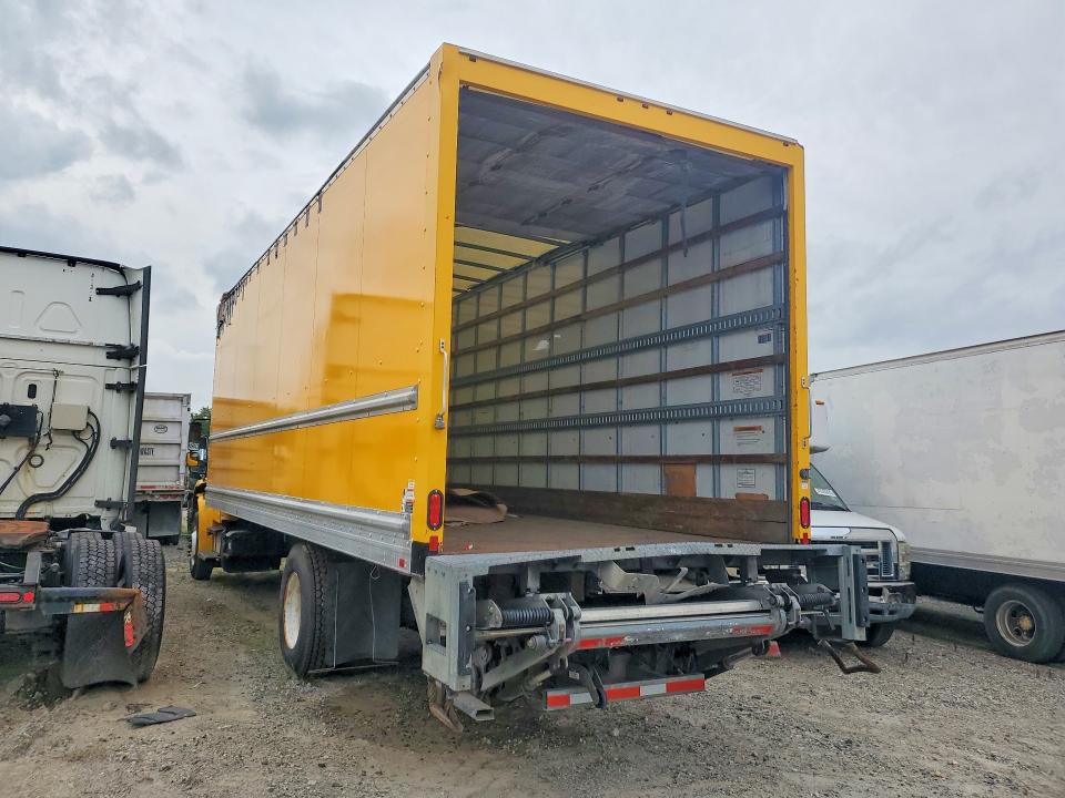 62074956 :رقم المزاد ، 3ALACWFC4KDKB9246 vin ، 2019 Frht - Freightliner M2 مزاد بيع