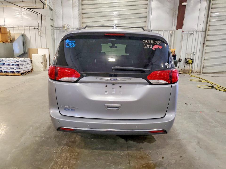 60470306 :رقم المزاد ، 2C4RC1BG8JR149181 vin ، 2018 Chrysler Pacifica مزاد بيع