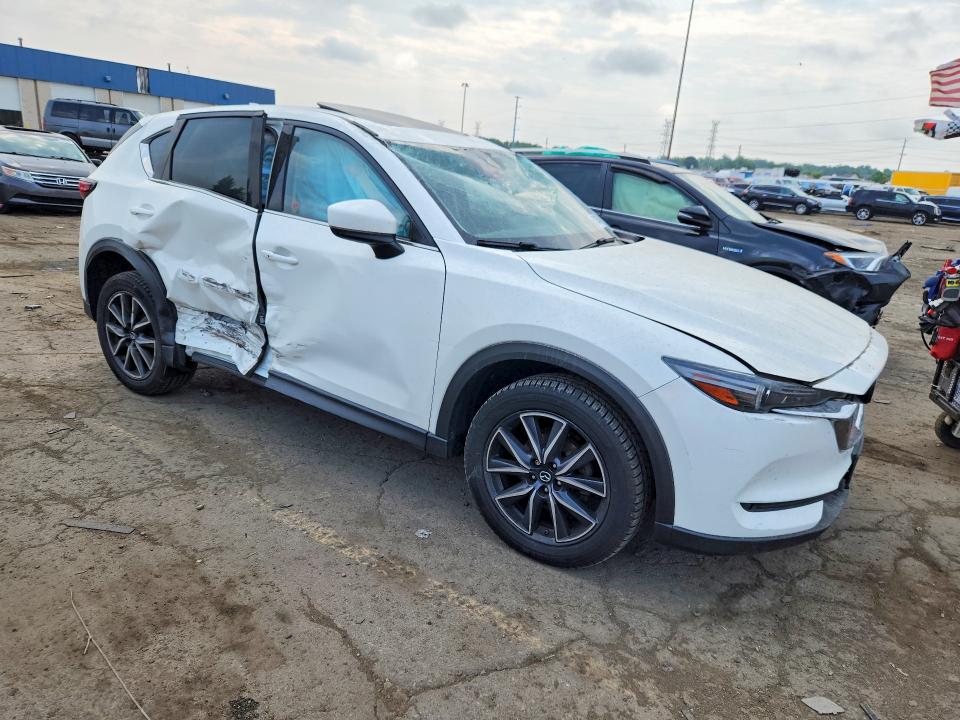 61784746 :رقم المزاد ، JM3KFBDM5J0317734 vin ، 2018 Mazda Cx-5 مزاد بيع
