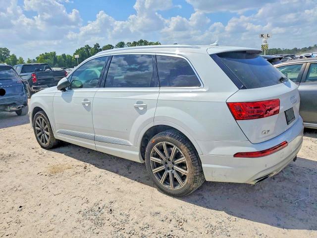 Продажа на аукционе авто 2017 Audi Q7, vin: WA1LAAF79HD027362, номер лота: 63012446
