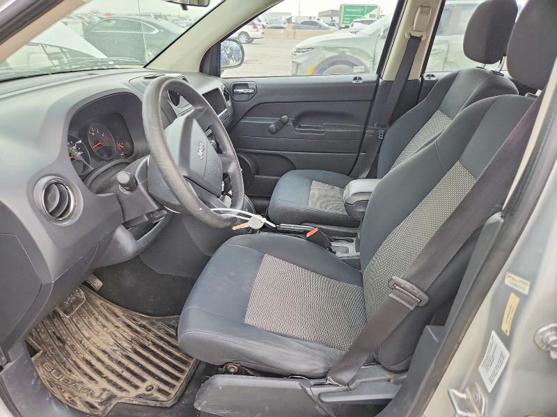 85981085 :رقم المزاد ، 1J4NF4FB9AD512655 vin ، 2010 Jeep Compass مزاد بيع