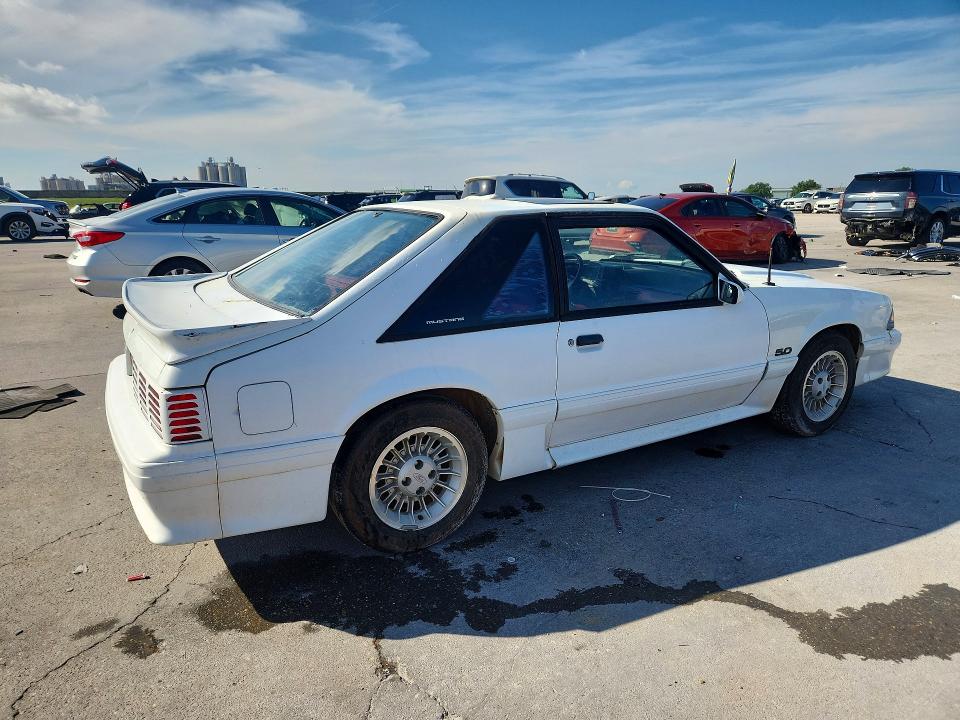 60052166 :رقم المزاد ، 1FABP42E8KF214261 vin ، 1989 Ford Mustang مزاد بيع
