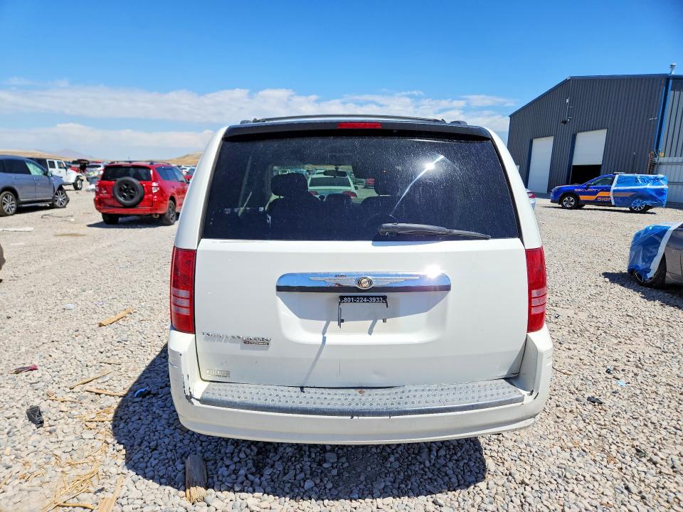 60055986 :رقم المزاد ، 2A8HR54P78R137296 vin ، 2008 Chrysler Town & Country مزاد بيع