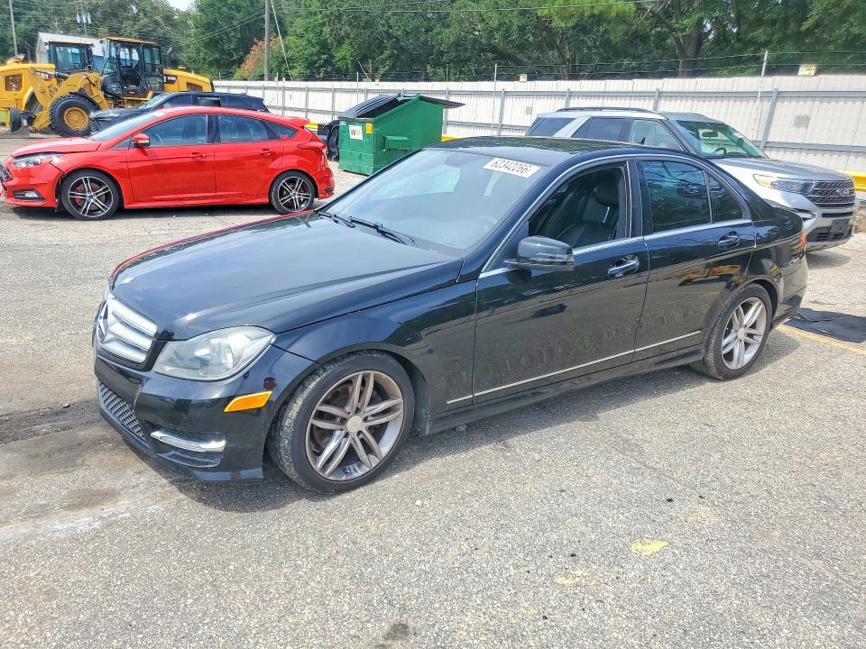 62342266 :رقم المزاد ، WDDGF4HB7DR276077 vin ، 2013 Mercedes-benz C مزاد بيع