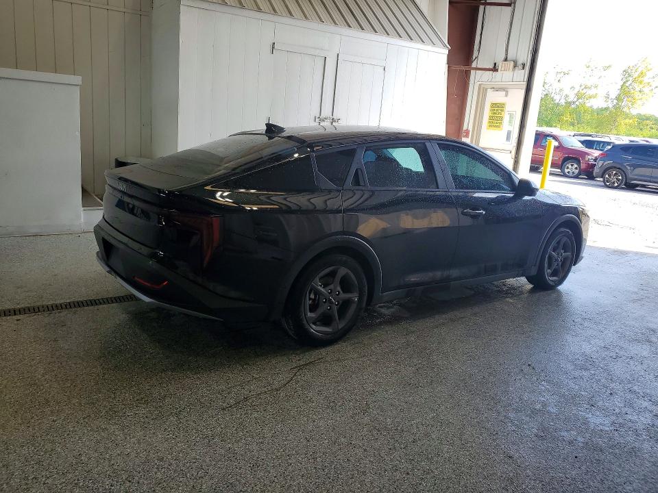 59585796 :رقم المزاد ، 3KPFT4DE7SE085931 vin ، 2025 Kia K4 مزاد بيع