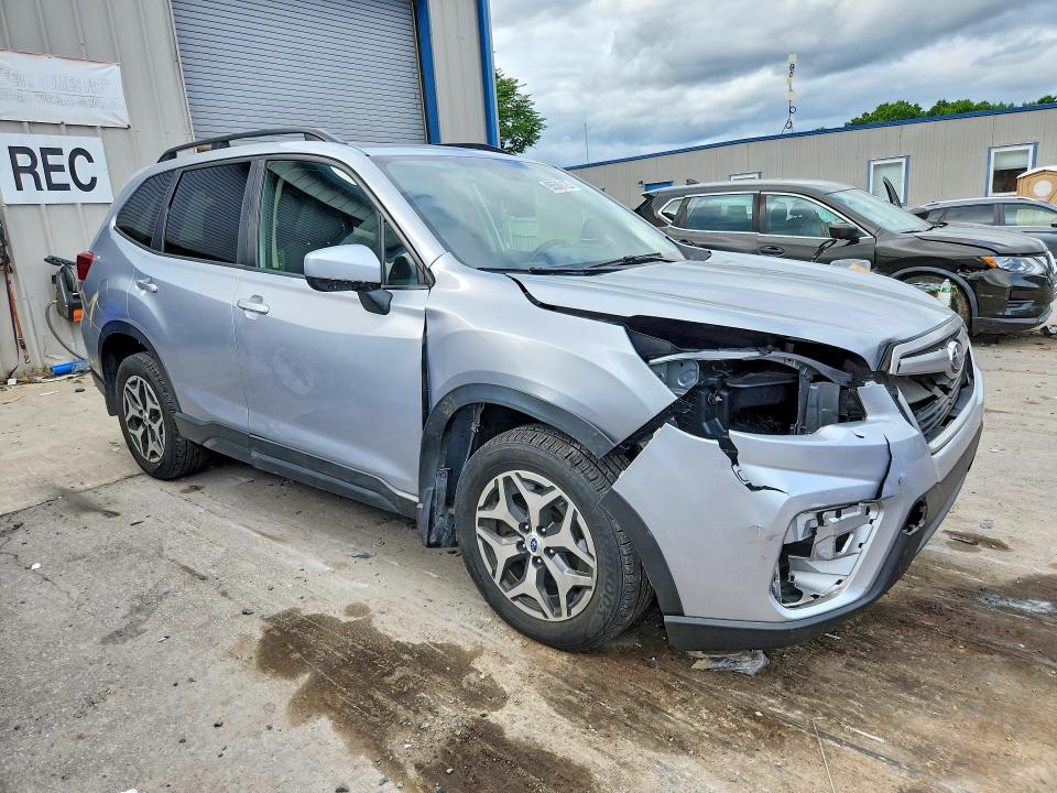 Продаж на аукціоні авто 2020 Subaru Forester, vin: JF2SKAJC4LH422149, номер лоту: 95589125