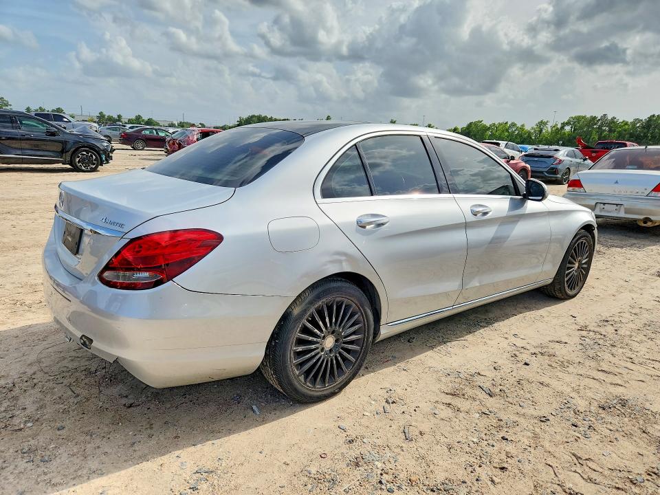 61479676 :رقم المزاد ، 55SWF4KB5HU209793 vin ، 2017 Mercedes-benz C مزاد بيع