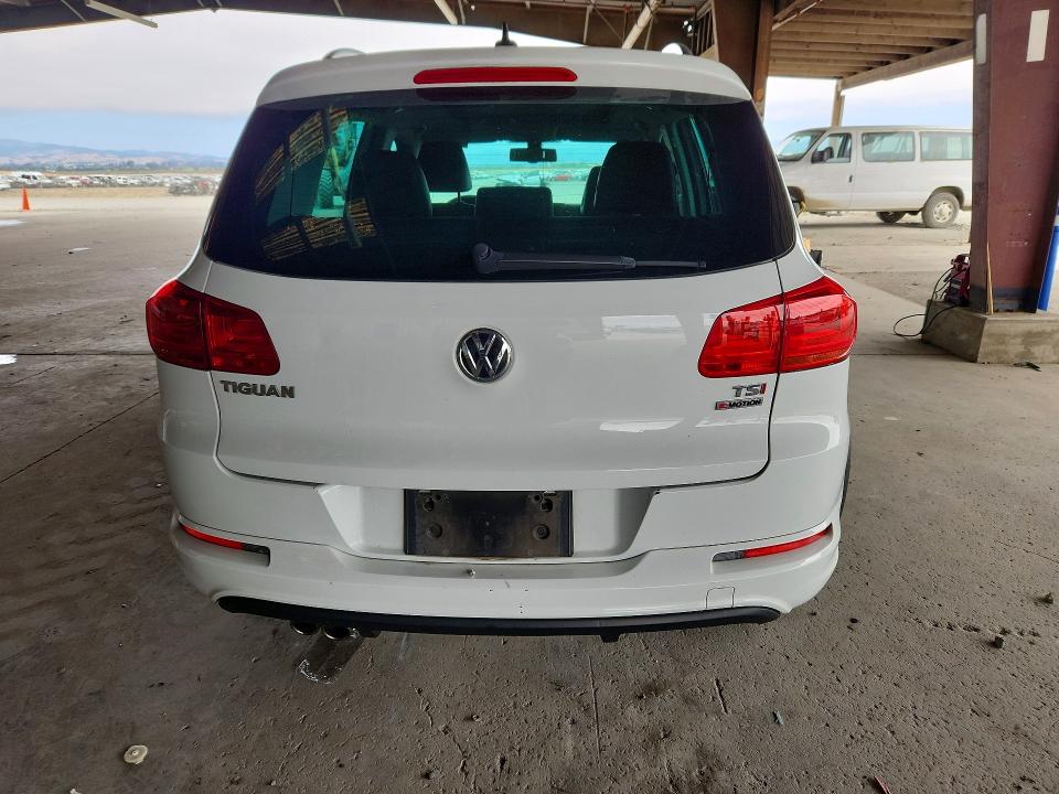 Продаж на аукціоні авто 2017 Volkswagen Tiguan, vin: WVGUV7AX0HK037522, номер лоту: 60693826