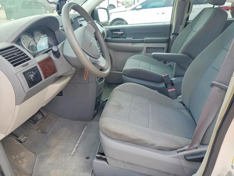 63037306 :رقم المزاد ، 2A4RR4DE0AR169771 vin ، 2010 Chrysler Town & Country مزاد بيع
