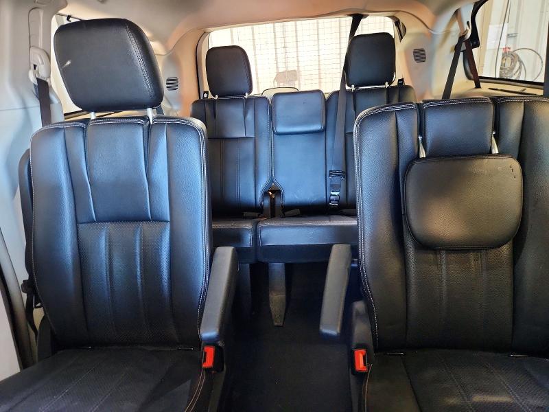 2014 Chrysler Town & Country მანქანა იყიდება აუქციონზე, vin: 2C4RC1CG9ER373242, აუქციონის ნომერი: 62528936