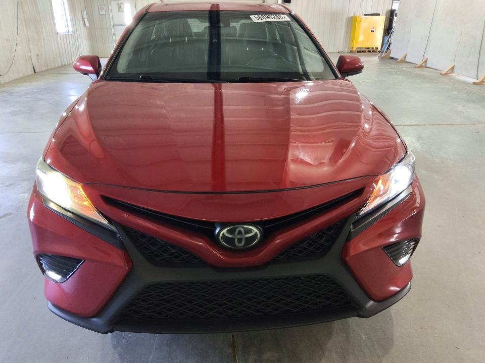 58890286 :رقم المزاد ، 4T1G11AK2LU309558 vin ، 2020 Toyota Camry مزاد بيع