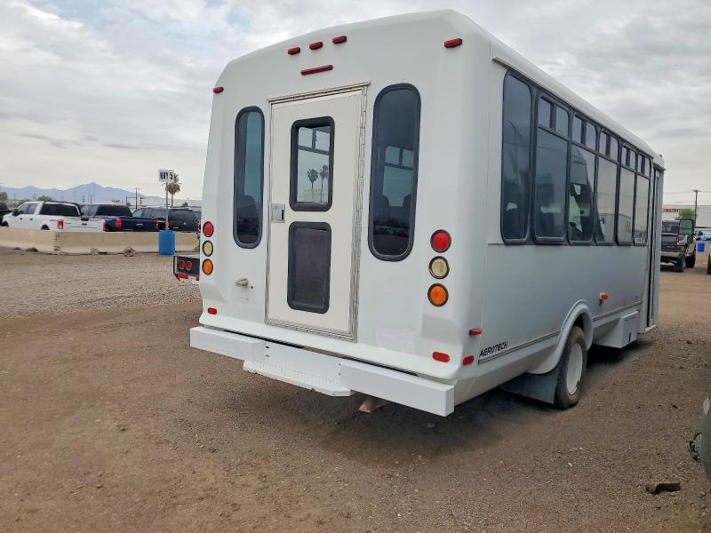 59388236 :رقم المزاد ، 1FDXE45S45HB24312 vin ، 2005 Ford E450 مزاد بيع
