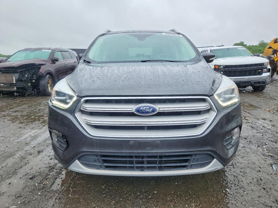 2018 Ford Escape მანქანა იყიდება აუქციონზე, vin: 1FMCU0J94JUA44300, აუქციონის ნომერი: 59268636