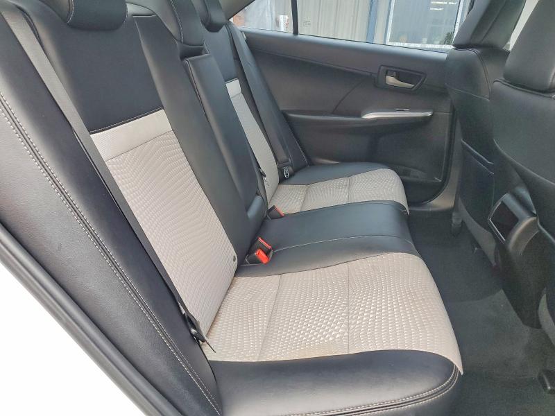 62490576 :رقم المزاد ، 4T1BF1FK2EU472010 vin ، 2014 Toyota Camry مزاد بيع