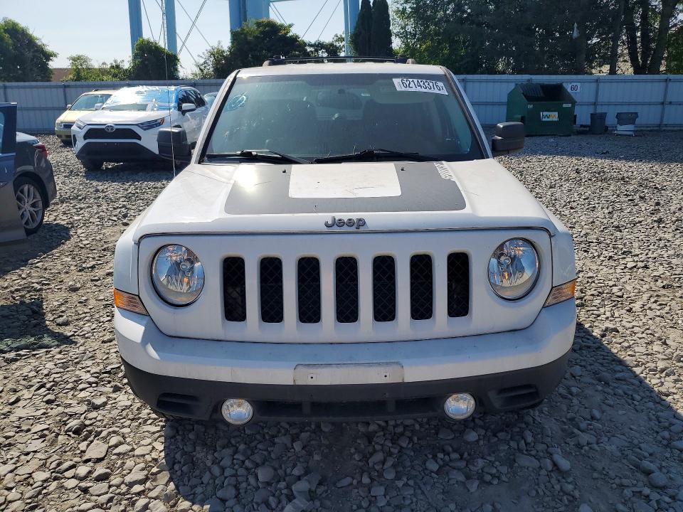 62143376 :رقم المزاد ، 1C4NJPBA5HD131799 vin ، 2017 Jeep Patriot مزاد بيع