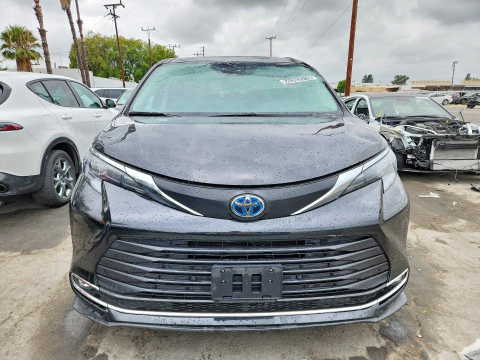 Продаж на аукціоні авто 2024 Toyota Sienna, vin: 5TDYRKEC9RS215586, номер лоту: 59393516