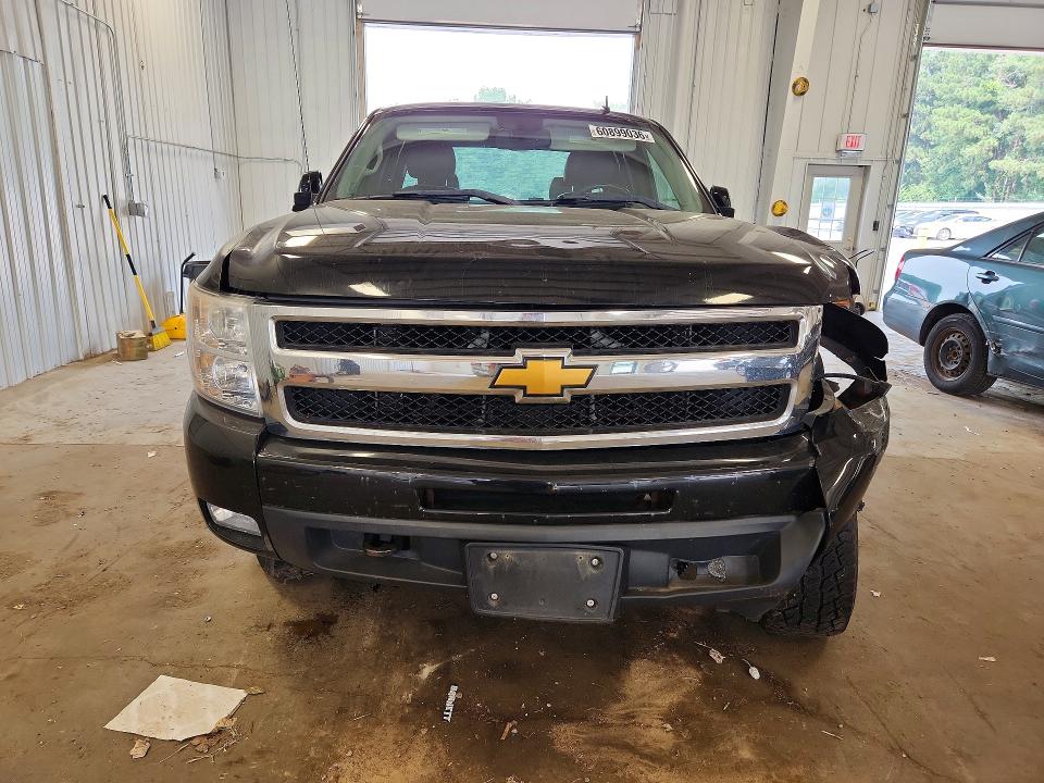 Продажа на аукционе авто 2011 Chevrolet Silverado, vin: 1GCRKTE3XBZ284533, номер лота: 60899036