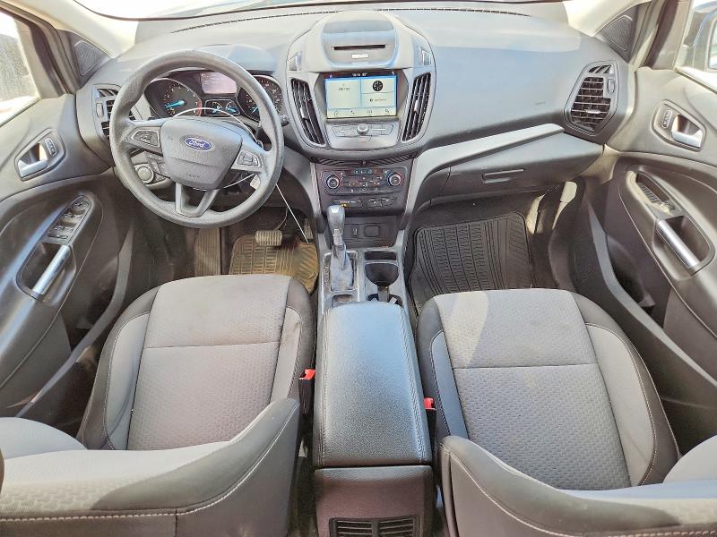 60204336 :رقم المزاد ، 1FMCU0GD2HUE05786 vin ، 2017 Ford Escape مزاد بيع