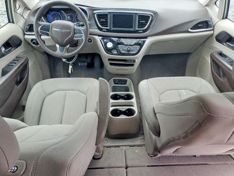 60427616 :رقم المزاد ، 2C4RC1CGXKR734103 vin ، 2019 Chrysler Pacifica مزاد بيع