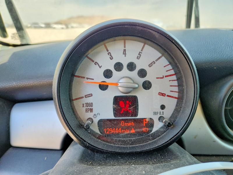 61816466 :رقم المزاد ، WMWSU3C51BT096323 vin ، 2011 Mini Cooper مزاد بيع