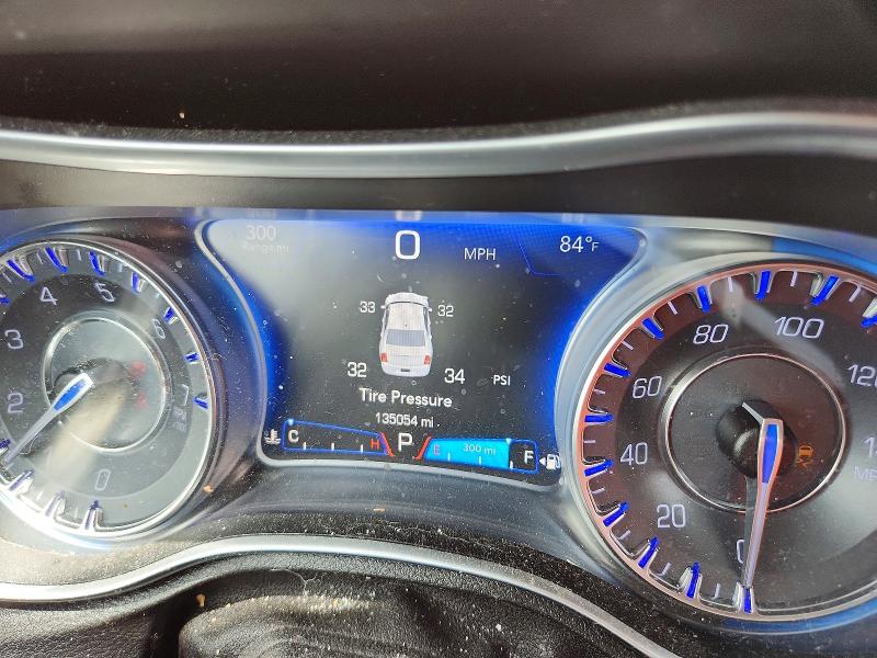 62089746 :رقم المزاد ، 2C3CCAAG3FH837906 vin ، 2015 Chrysler 300 مزاد بيع