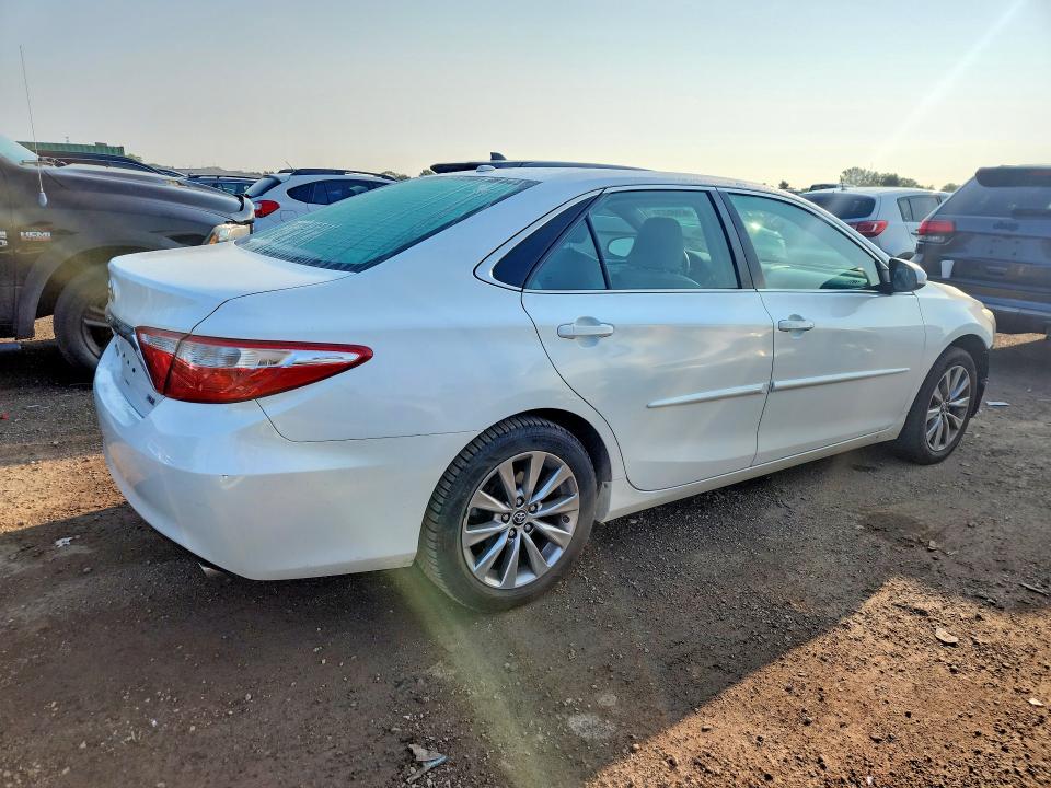 Продажа на аукционе авто 2016 Toyota Camry, vin: 4T1BF1FK3GU162211, номер лота: 62695326