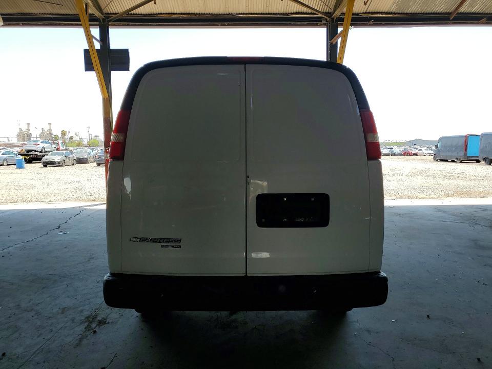 Aukcja sprzedaży 2015 Chevrolet Express G2500, vin: 1GCWGFCF6F1271897, numer aukcji: 62532636
