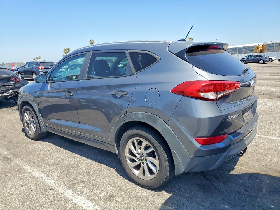 2016 Hyundai Tucson მანქანა იყიდება აუქციონზე, vin: KM8J33A42GU182913, აუქციონის ნომერი: 61189506
