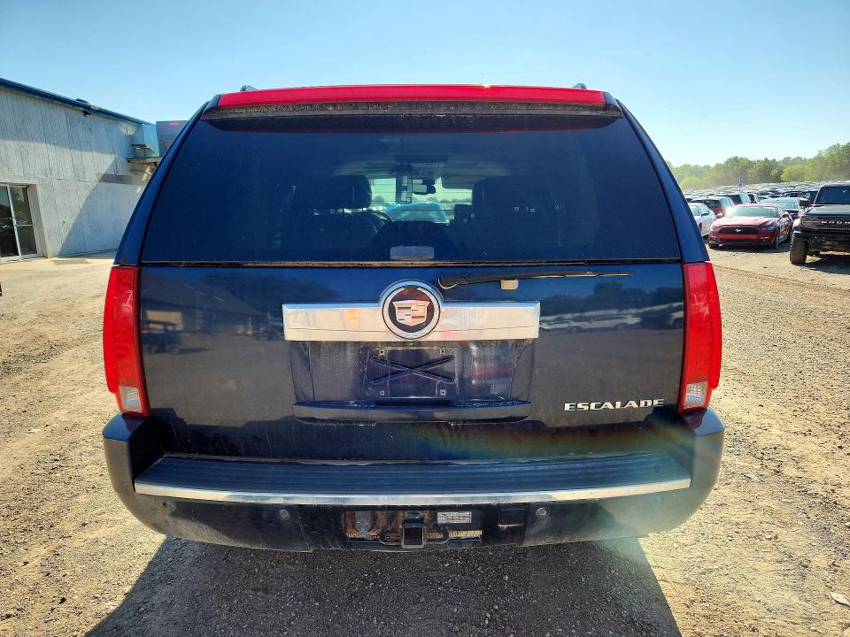 Продажа на аукционе авто 2008 Cadillac Escalade, vin: 1GYFK63868R271896, номер лота: 62058396