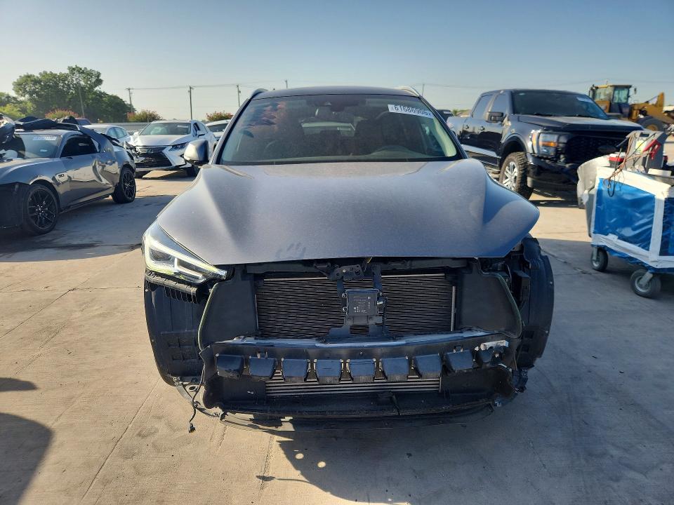 61686906 :رقم المزاد ، 3PCAJ5M13KF137780 vin ، 2019 Infiniti Qx50 مزاد بيع