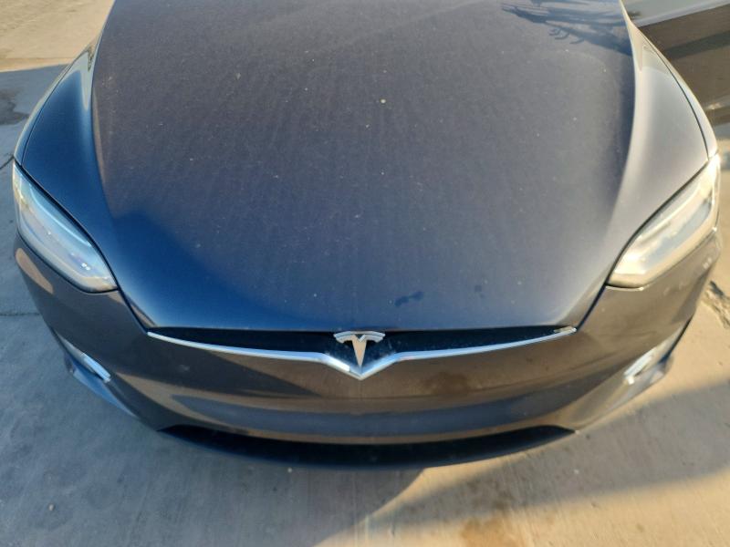 Продажа на аукционе авто 2018 Tesla Model X, vin: 5YJXCAE25JF117775, номер лота: 60075626