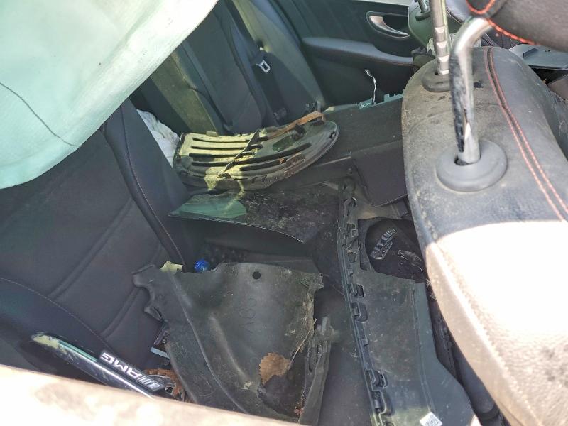 61763916 :رقم المزاد ، 55SWF6EB8JU260301 vin ، 2018 Mercedes-benz C مزاد بيع