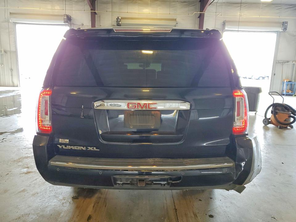 Продаж на аукціоні авто 2016 Gmc Yukon Xl, vin: 1GKS2HKJ2GR135417, номер лоту: 61180216
