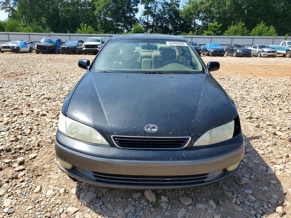 1999 Lexus Es მანქანა იყიდება აუქციონზე, vin: JT8BF28G2X0213738, აუქციონის ნომერი: 63465036