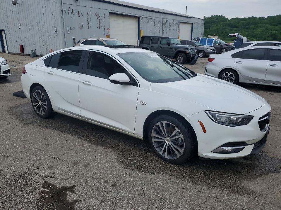 60491586 :رقم المزاد ، W04GM6SX2J1127550 vin ، 2018 Buick Regal مزاد بيع