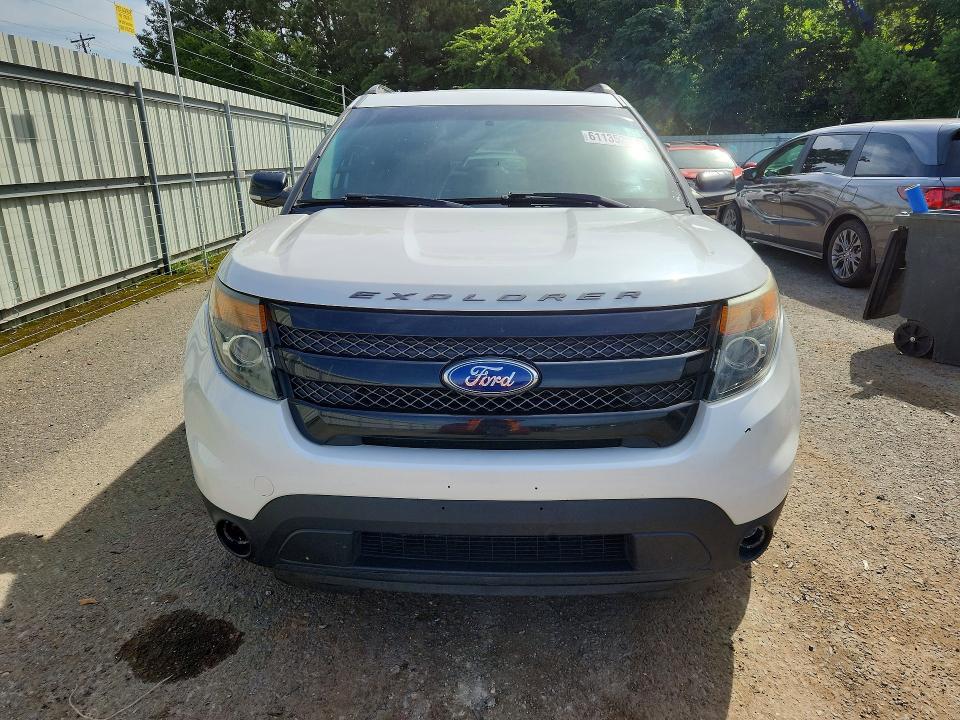 61135296 :رقم المزاد ، 1FM5K8GT5DGC29457 vin ، 2013 Ford Explorer مزاد بيع