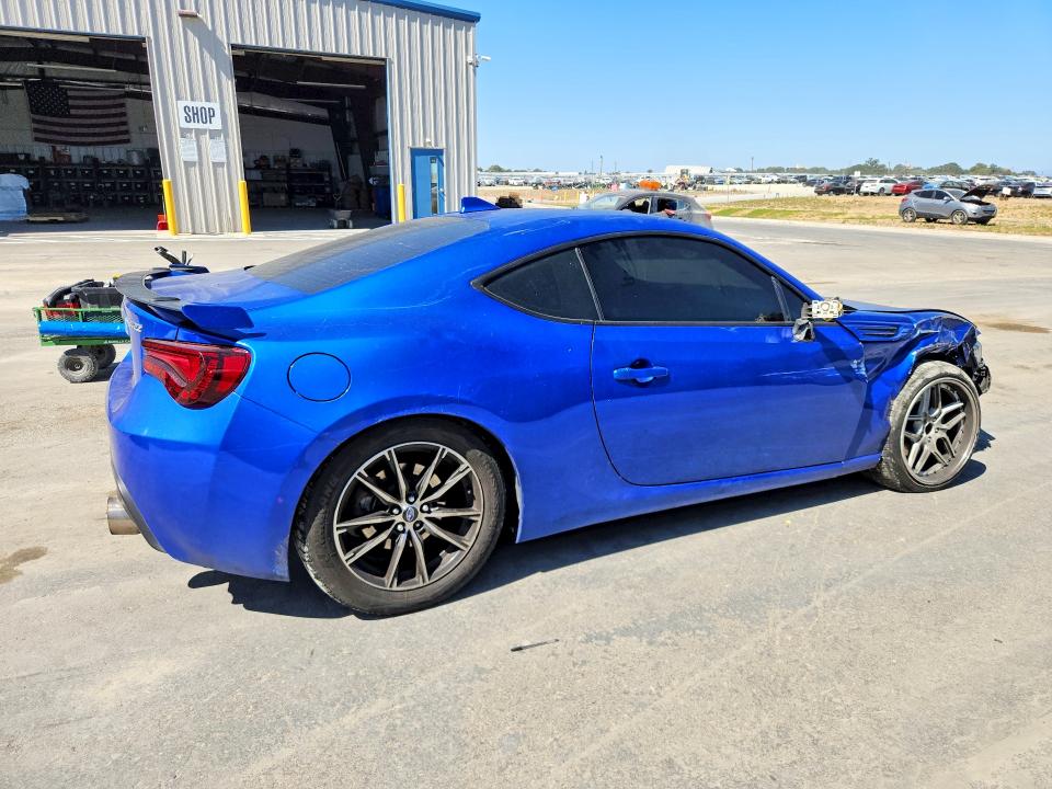 61624446 :رقم المزاد ، JF1ZCAB10H9600556 vin ، 2017 Subaru Brz مزاد بيع