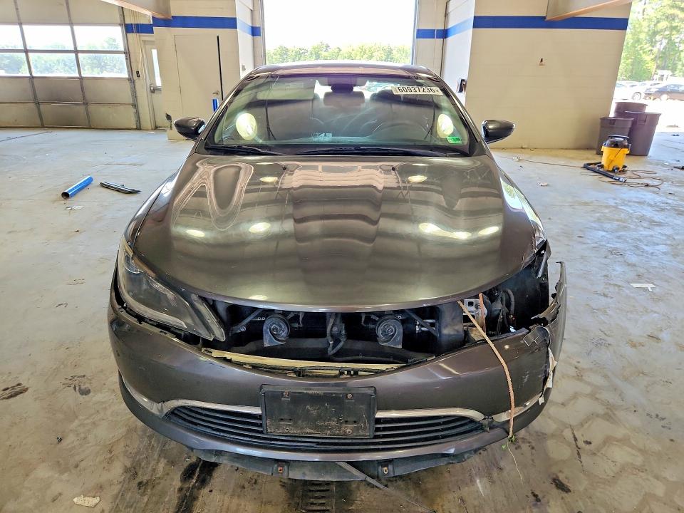 Продаж на аукціоні авто 2015 Chrysler 200, vin: 1C3CCCAB5FN576835, номер лоту: 60937236