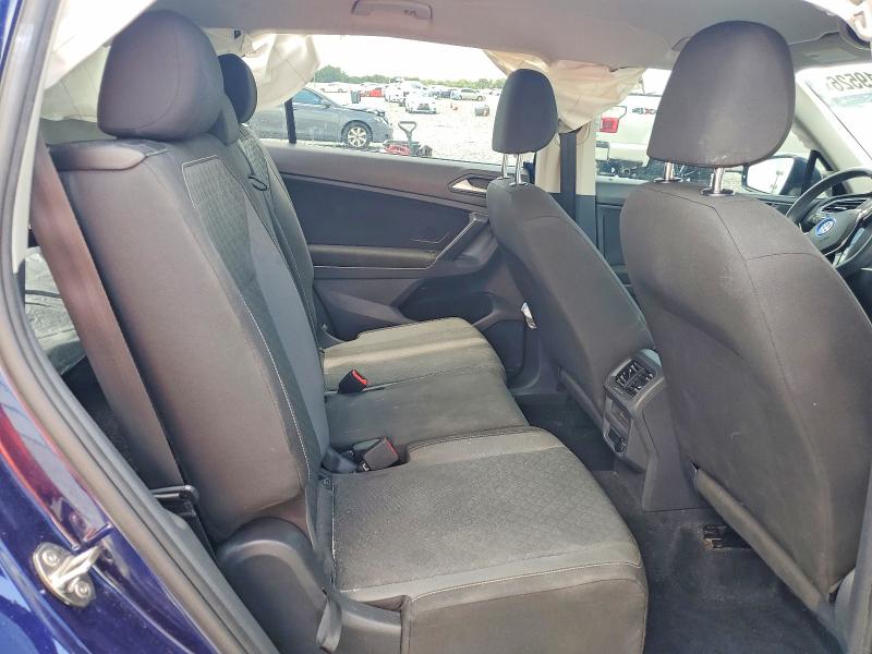 59319526 :رقم المزاد ، 3VV1B7AX1MM077239 vin ، 2021 Volkswagen Tiguan مزاد بيع