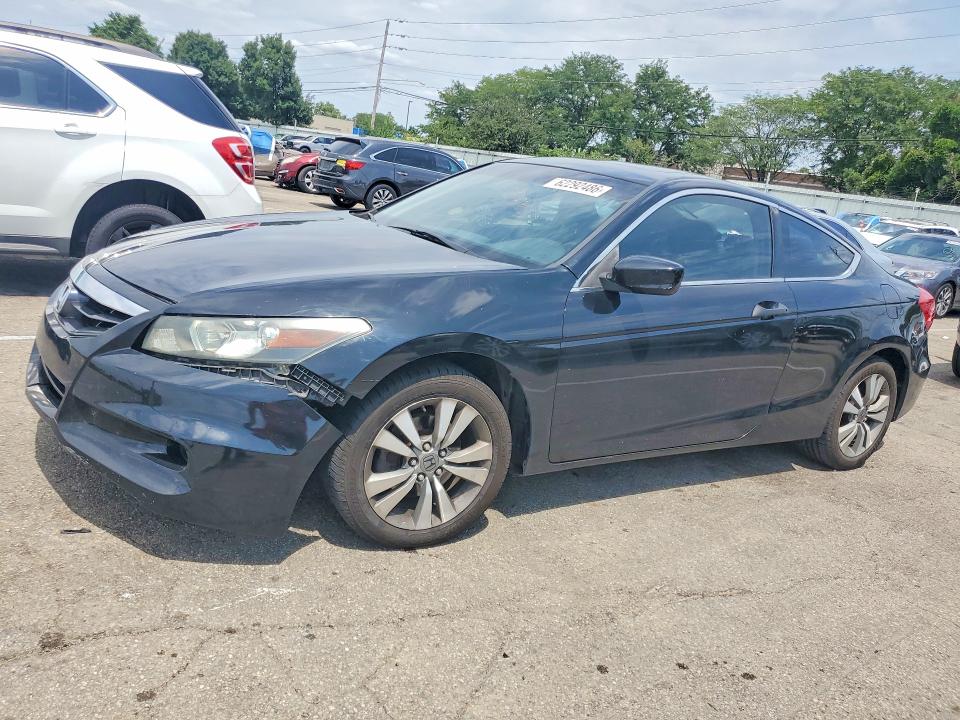 Auction sale of the 2012 Honda Accord, vin: 1HGCS1B77CA010872, lot number: 62292486
