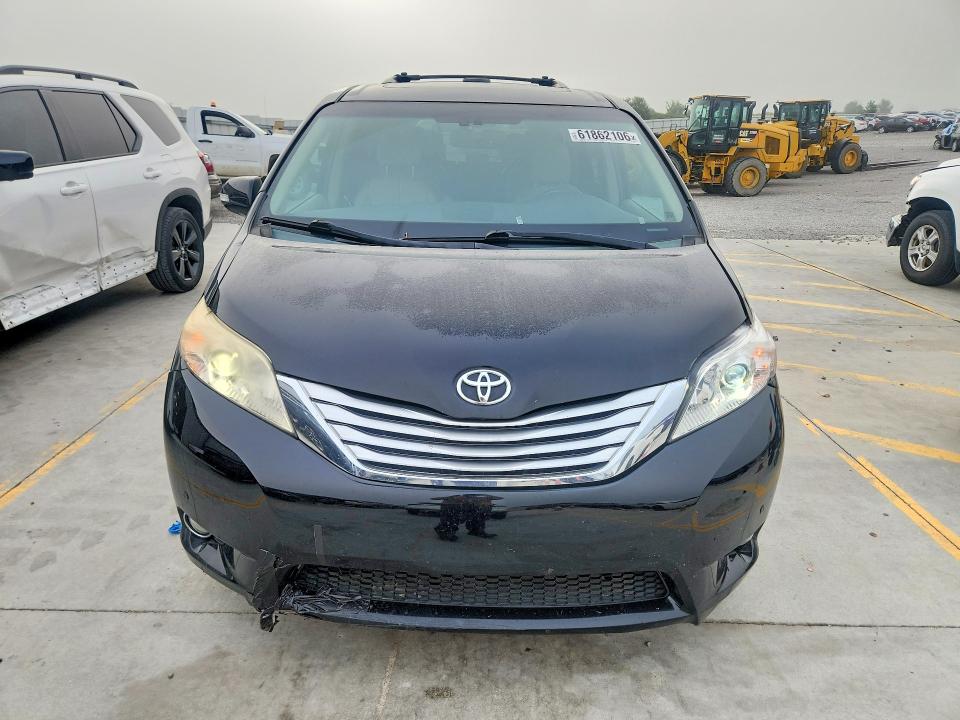 61862106 :رقم المزاد ، 5TDDK3DC6ES072021 vin ، 2014 Toyota Sienna مزاد بيع