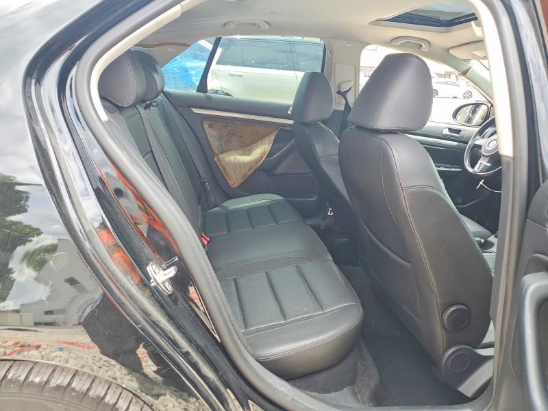 Продажа на аукционе авто 2010 Volkswagen Jetta, vin: 3VWRZ7AJXAM163103, номер лота: 62761266