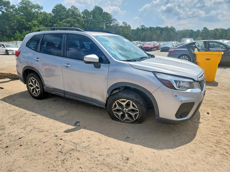 2020 Subaru Forester მანქანა იყიდება აუქციონზე, vin: JF2SKAGC3LH561907, აუქციონის ნომერი: 62679826