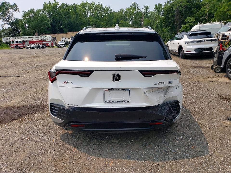 Продажа на аукционе авто 2024 Acura Zdx, vin: 4W5KHNRL0RZ513997, номер лота: 61310006