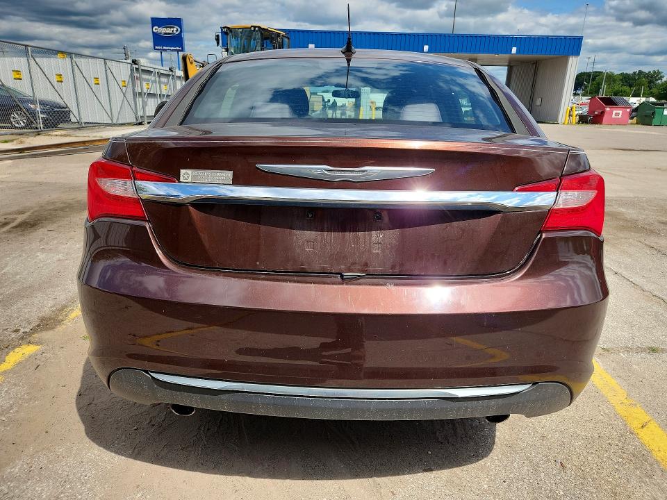 Продажа на аукционе авто 2012 Chrysler 200, vin: 1C3CCBBG8CN283110, номер лота: 62039566
