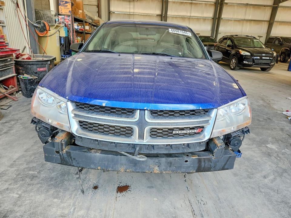 60981946 :رقم المزاد ، 1C3CDZAB7DN773261 vin ، 2013 Dodge Avenger مزاد بيع