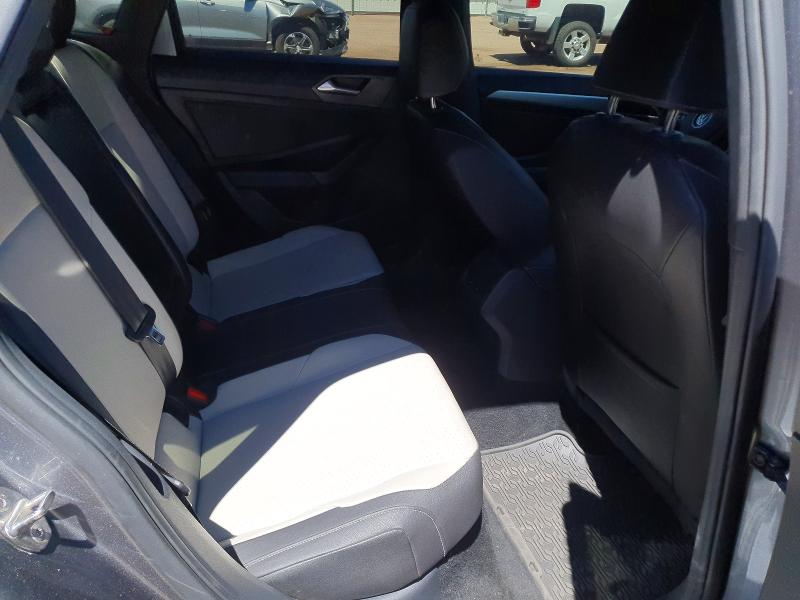 60601836 :رقم المزاد ، 3VWC57BU4MM095072 vin ، 2021 Volkswagen Jetta مزاد بيع