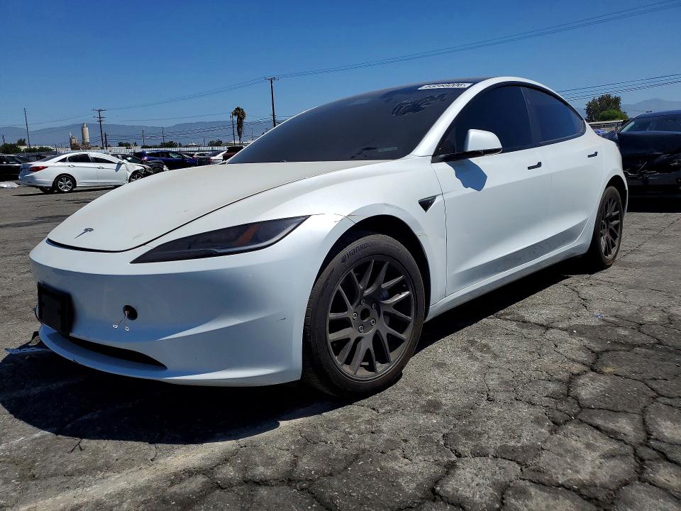 Продаж на аукціоні авто 2025 Tesla Model 3, vin: 5YJ3E1EA0SF026057, номер лоту: 63568006