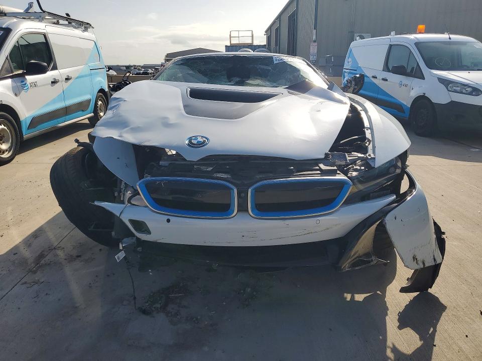 60699896 :رقم المزاد ، WBY2Z2C57GV675647 vin ، 2016 Bmw I8 مزاد بيع